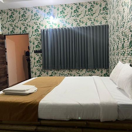 Modhera Sunrise Resort - Tents Bhungas Jungle Restaurants & Candlelight Dining Kalri Extérieur photo