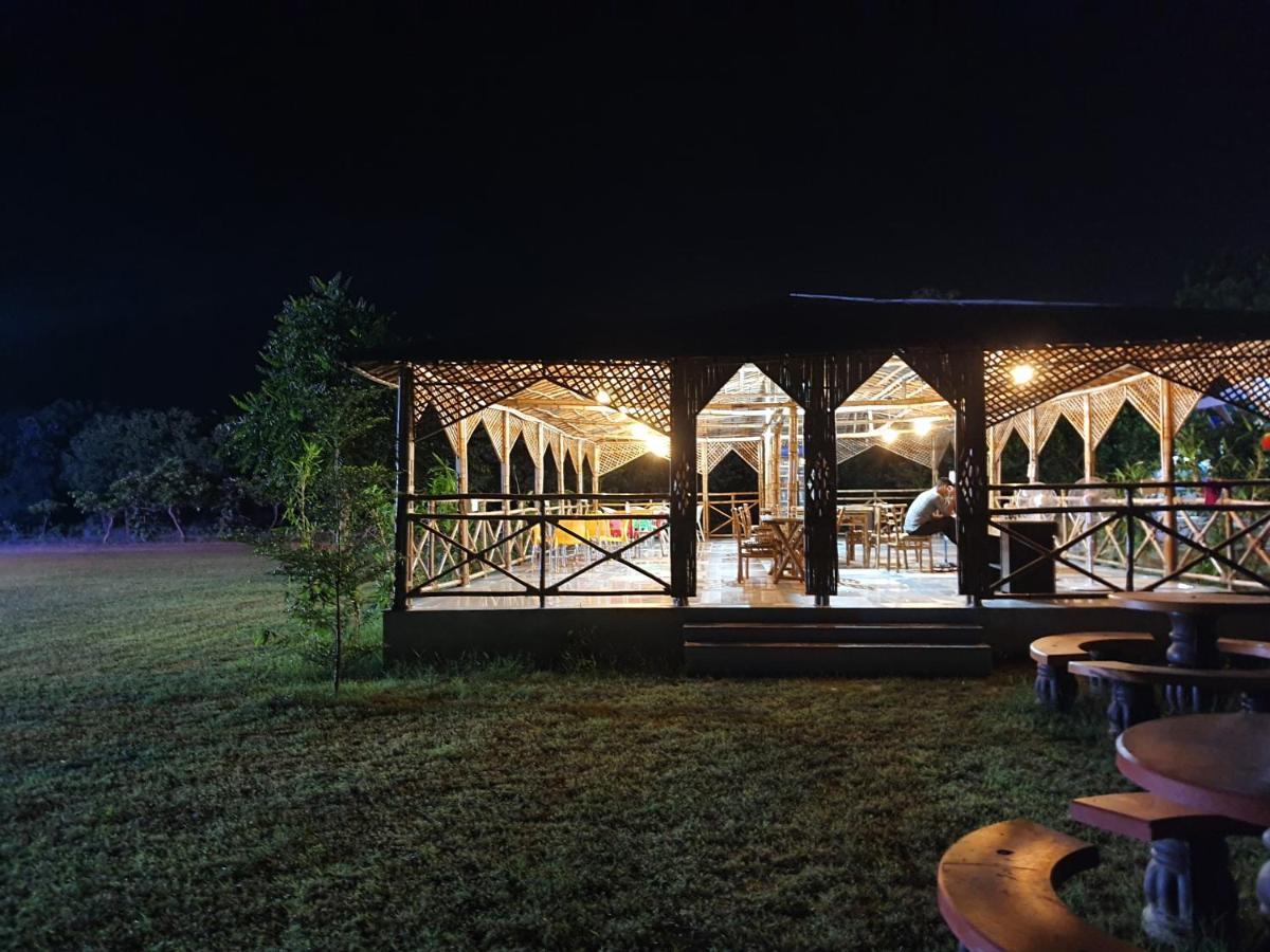 Modhera Sunrise Resort - Tents Bhungas Jungle Restaurants & Candlelight Dining Kalri Extérieur photo