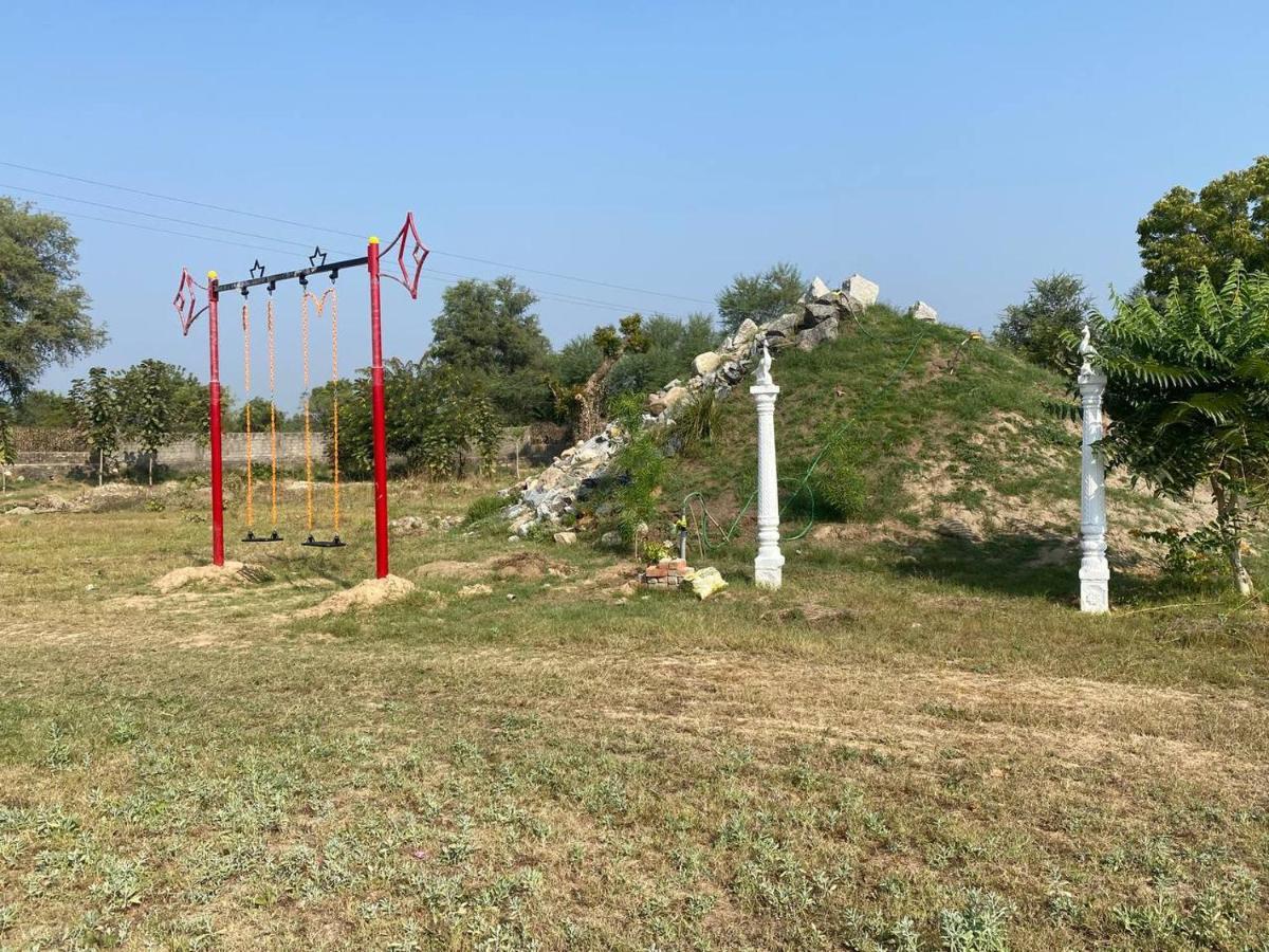 Modhera Sunrise Resort - Tents Bhungas Jungle Restaurants & Candlelight Dining Kalri Extérieur photo
