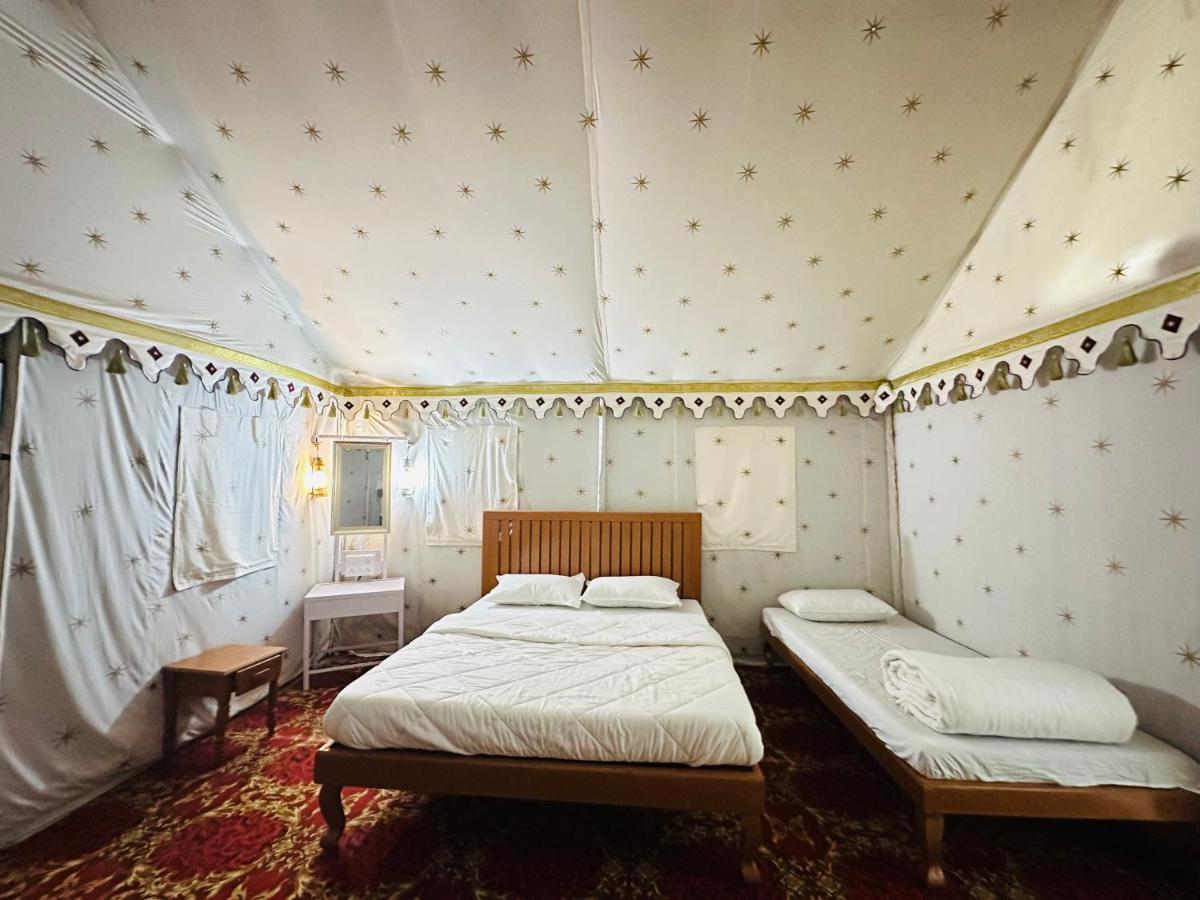 Modhera Sunrise Resort - Tents Bhungas Jungle Restaurants & Candlelight Dining Kalri Extérieur photo