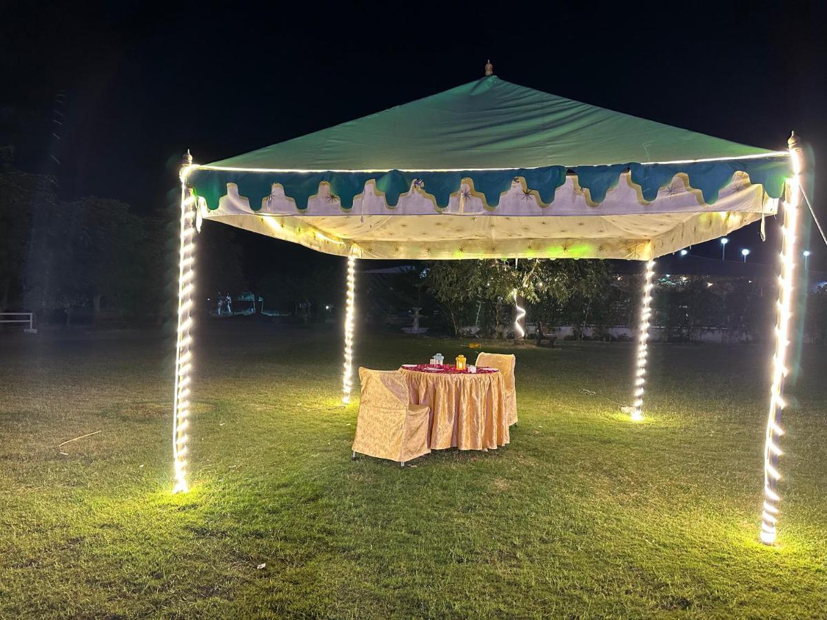Modhera Sunrise Resort - Tents Bhungas Jungle Restaurants & Candlelight Dining Kalri Extérieur photo
