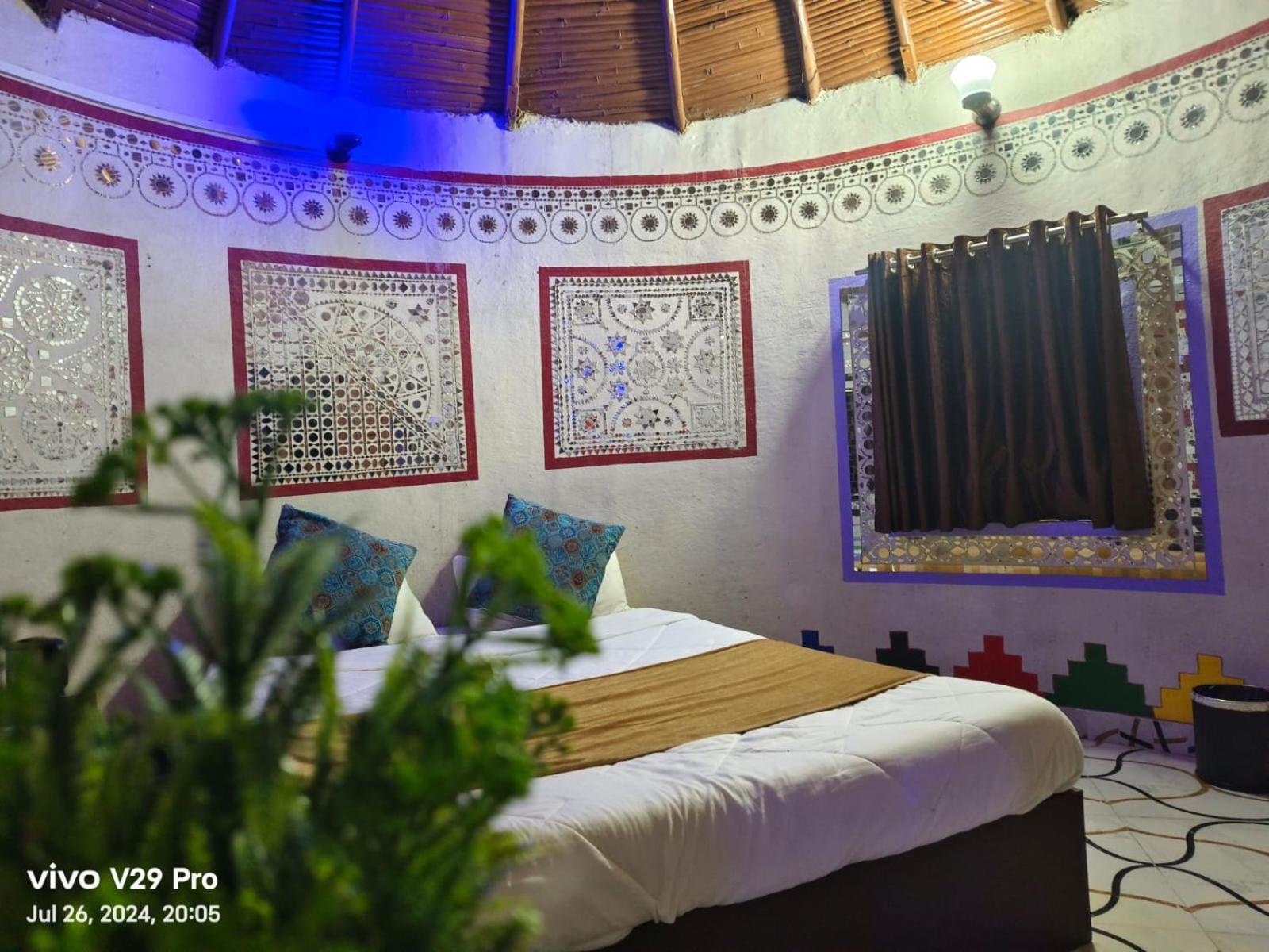 Modhera Sunrise Resort - Tents Bhungas Jungle Restaurants & Candlelight Dining Kalri Extérieur photo