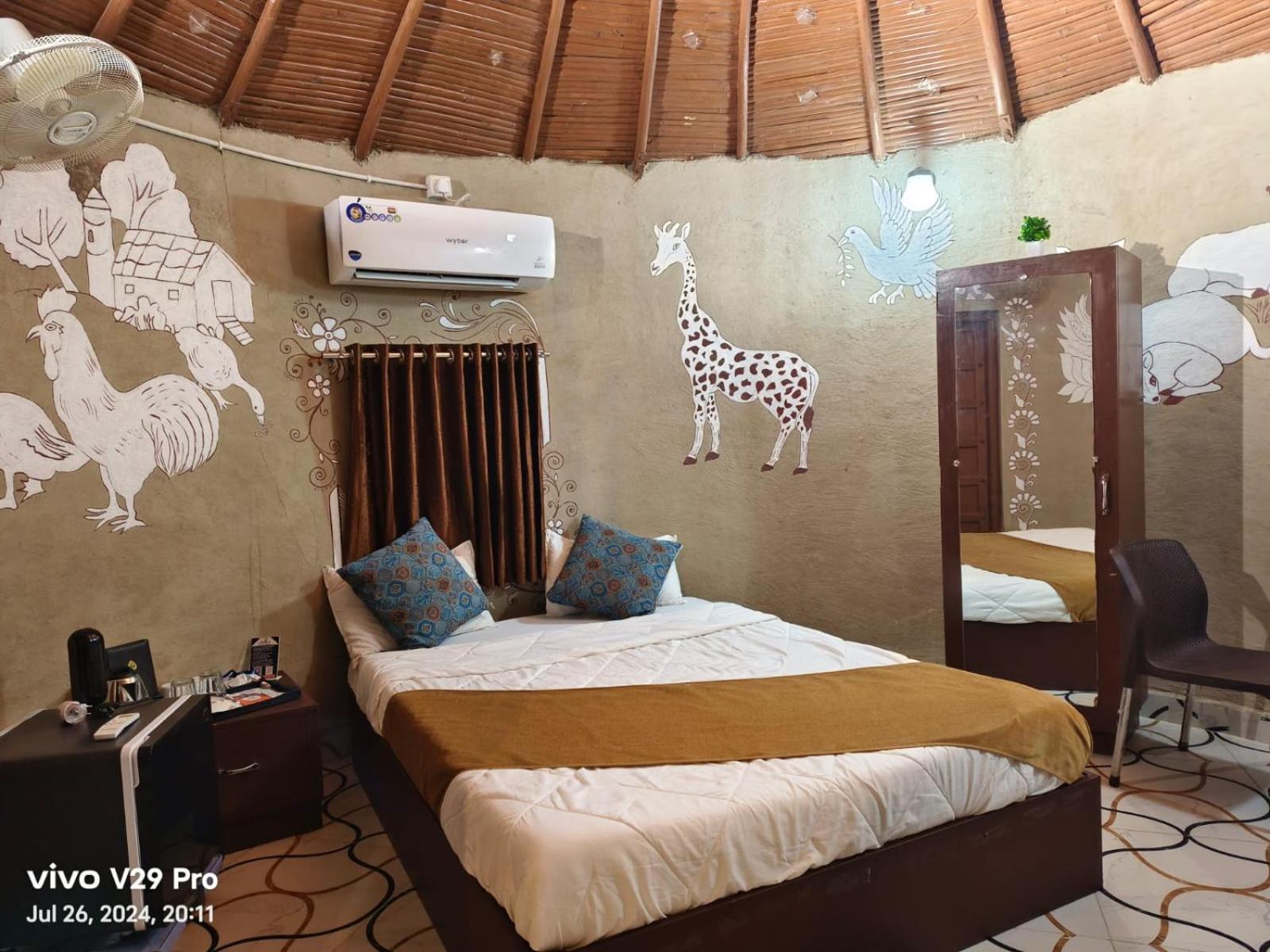 Modhera Sunrise Resort - Tents Bhungas Jungle Restaurants & Candlelight Dining Kalri Extérieur photo